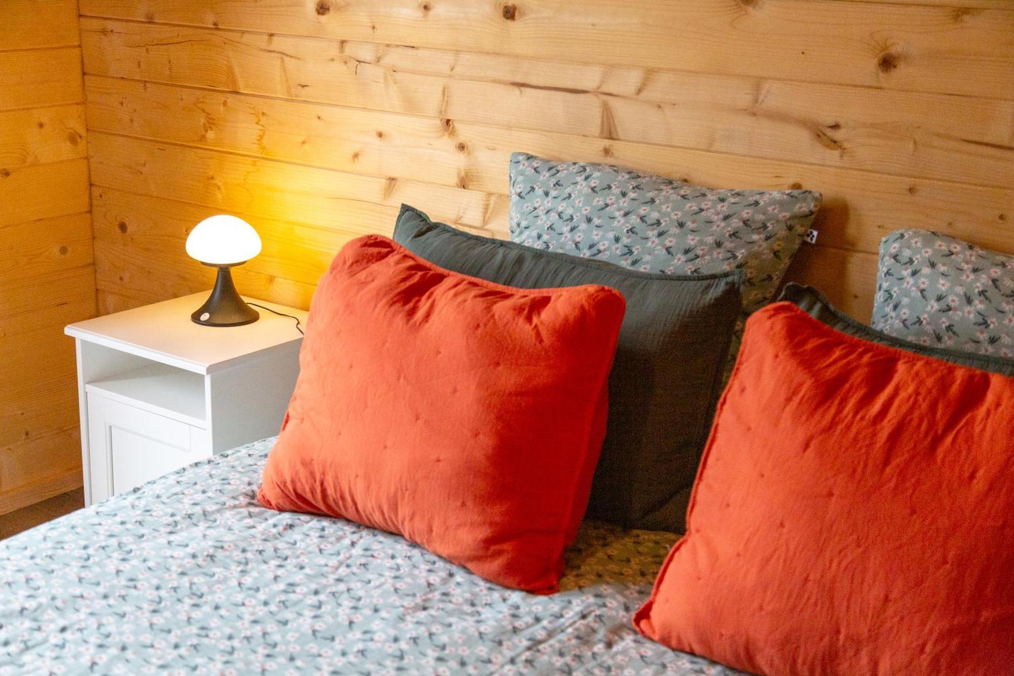 Chalet 4 Pers Landeleau 2Kms Canal Екстер'єр фото